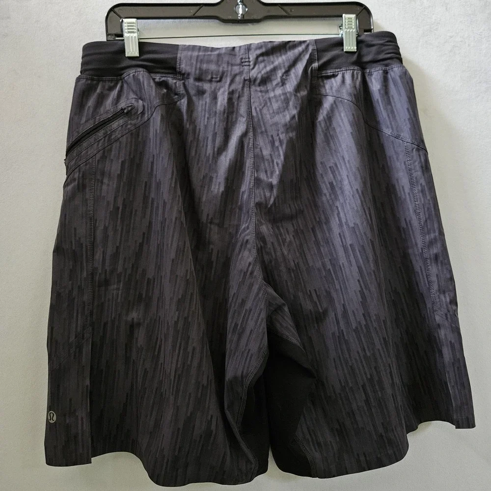 Lululemon Athletic Shorts Mens L Gray Glitch Pattern Unlined 9